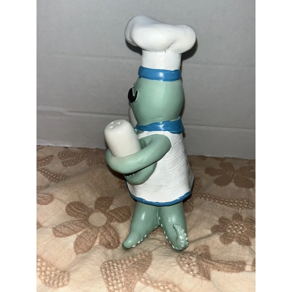 Octopus Chef Salt and Pepper Holder, Beach Ocean Decor sea green‎ nautical